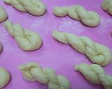 Foto langkah ke 9 dari resep Twisted Korean Doughnut (꽈배기).