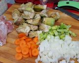 Foto del paso 1 de la receta: Guiso de pollo con alcachofas