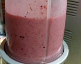 Foto langkah ke 3 dari resep Smoothie Mixed Berries.