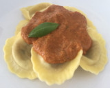 Foto del paso 12 de la receta: Raviolis de trufa blanca con salsa de tomate especial