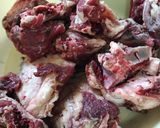 Foto langkah ke 1 dari resep Iga Sapi Masak Kecap (Semur Iga).