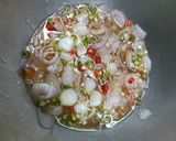 รูปขั้นตอนการทำที่ 4 ของ ยำไข่ทองทอด (ยำไข่เยี่ยวม้า)