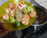Foto langkah ke 3 dari resep 43. Steamboat with Lemonilo Noodle 🍜💚.