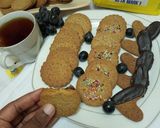 A picture of step 4 of Blueberry digestive biscuits.