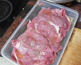 Foto del paso 1 de la receta: Solomillo a la plancha con papas fritas y ensalada