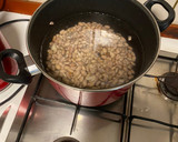 Foto del paso 1 de la receta: Porotos con riendas