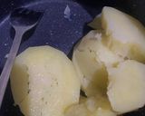 Foto langkah ke 1 dari resep Kue Goreng Rasa Kentang isi Cokelat.