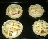 A picture of step 5 of Apple Honey Tarts.