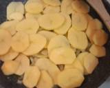 Foto del paso 2 de la receta Tortilla de patata y calabacín al horno