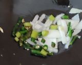Foto langkah ke 2 dari resep Tahu Telur orak arik kecap.