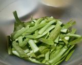 A picture of step 1 of Toorai(ridge gourd) peels chutni.