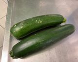 Une image de l'étape 1 de Courgettes et poivrons farcis bœuf, tomates et oignon.