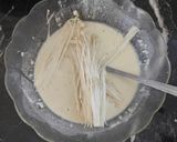 Foto langkah ke 4 dari resep Jamur Enoki Kriuk.