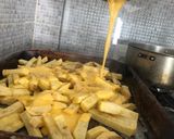 Foto del paso 2 de la receta: Papas cheddar caseras🥔🧀