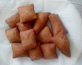 A picture of step 9 of Crumbly mandazi.