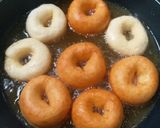 Foto langkah ke 4 dari resep Donat Tape NCC.
