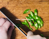 糯米椒炒豆干「下酒小菜來一碟，朋友歡聚好時光」的食譜步驟2照片