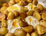 A picture of step 4 of Huevos Rotos (Broken Eggs).