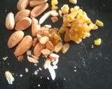 लॉकडाउन बर्फी (Lockdown Barfi recipe in hindi) रेसिपी चरण 1 फोटो