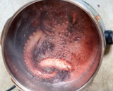 Foto del paso 2 de la receta: Pulpo a la gallega en olla rápida fácil