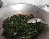 Foto langkah ke 4 dari resep Tumis Pakis Cabe Rawit.