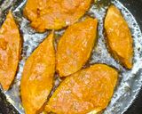 A picture of step 1 of Fish Pollichathu.