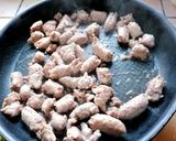Foto del passaggio 2 della ricetta Spadellata di Salsiccia ed asparagi