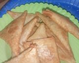 A picture of step 4 of Beef Samosa.