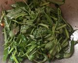 Foto langkah ke 2 dari resep Cah kangkung.