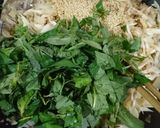 Hình bước làm 3 của món Mít non trộn tôm thịt