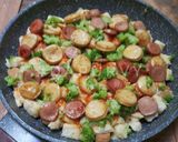 Foto langkah ke 6 dari resep PIZZA TEFLON BROKOLI (Pizza Roti Tawar).