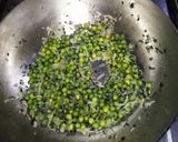 A picture of step 3 of Punjabi samosa.