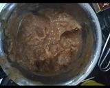 A picture of step 4 of Pani poori.
