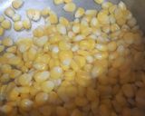 स्वीट कॉर्न चाट(sweet corn chaat recipe in hindi) रेसिपी चरण 2 फोटो