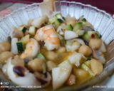 Foto del paso 9 de la receta: Garbanzos, sepia y langostinos 😋😋😋😋