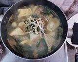 Foto langkah ke 4 dari resep Lodeh Kuning Kacang Tahu dan Ayam.