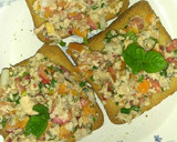 Foto del paso 4 de la receta: Pan tostado con ensalada de salmón rosado y vegetales