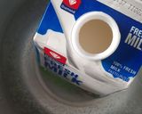 Foto langkah ke 5 dari resep Orange Latte (Latte Jeruk).