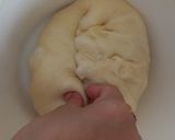 Foto langkah ke 4 dari resep Flower Bread.