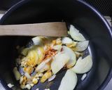 Une image de l'étape 1 de Curry de patate douce.