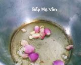 Hình bước làm 3 của món Canh gà tiềm hạt sen