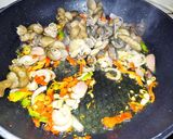 Foto del paso 3 de la receta: Tripas de cerdo en salsa