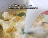 Foto langkah ke 3 dari resep Resep Opor Ayam kuning Spesial Rumahan Enak Dan Mudah.