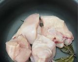 Foto langkah ke 2 dari resep Frozen Food Ayam Bacem Kuning Simple.