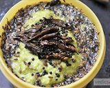 A picture of step 5 of Coconut and coriander leaves chutney without garlic.