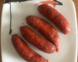 Foto del paso 1 de la receta: Chorizo al vino con patatas fritas