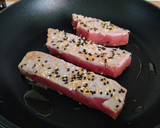 Foto del paso 2 de la receta: 169.🍱Tataki de atún con canónigos 🍃