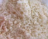 Foto del paso 1 de la receta: Falso arroz (de coliflor) guisado con pollo