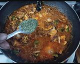 A picture of step 10 of Paneer Tikka Masala.