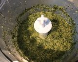 Une image de l'étape 8 de Purée de piments indiens à l'ail fumé, coriandre et citron.